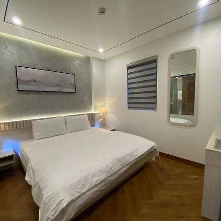 Y'S Sea House Hotel Куинён Экстерьер фото